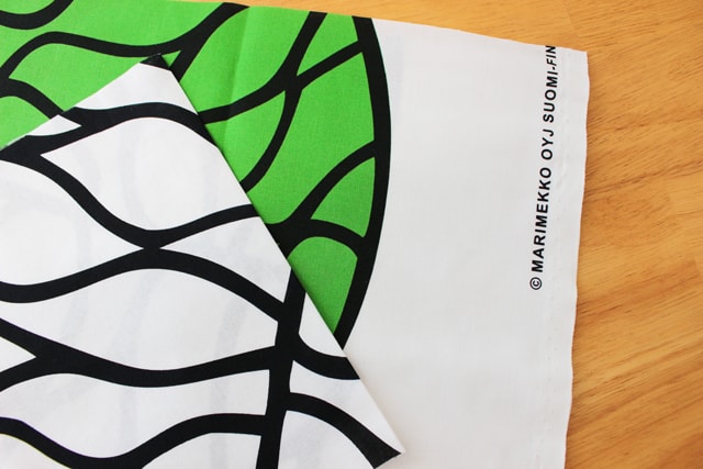 【オーダーカーテン】マリメッコ  ボットナ(全2色) ホワイト×ブラック ホワイト×グリーン×ブラック 並べて